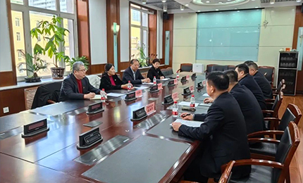 k8凯发·天生赢家董事长胡晓萍、总裁芦传有赴黑龙江省药品监督管理局座谈交流